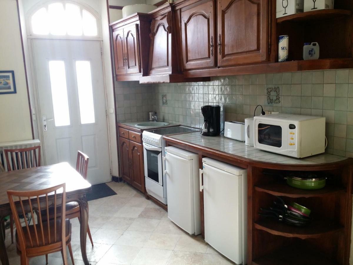 Meuble Tourisme Appartement Marseilles Buitenkant foto